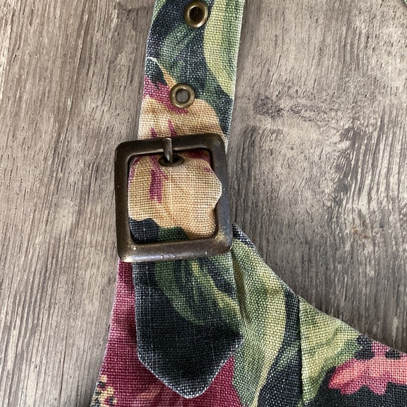 Dresses - Picture 6 of 6